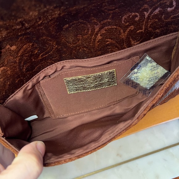 Bloomingdales Velour Clutch - Picture 8 of 11